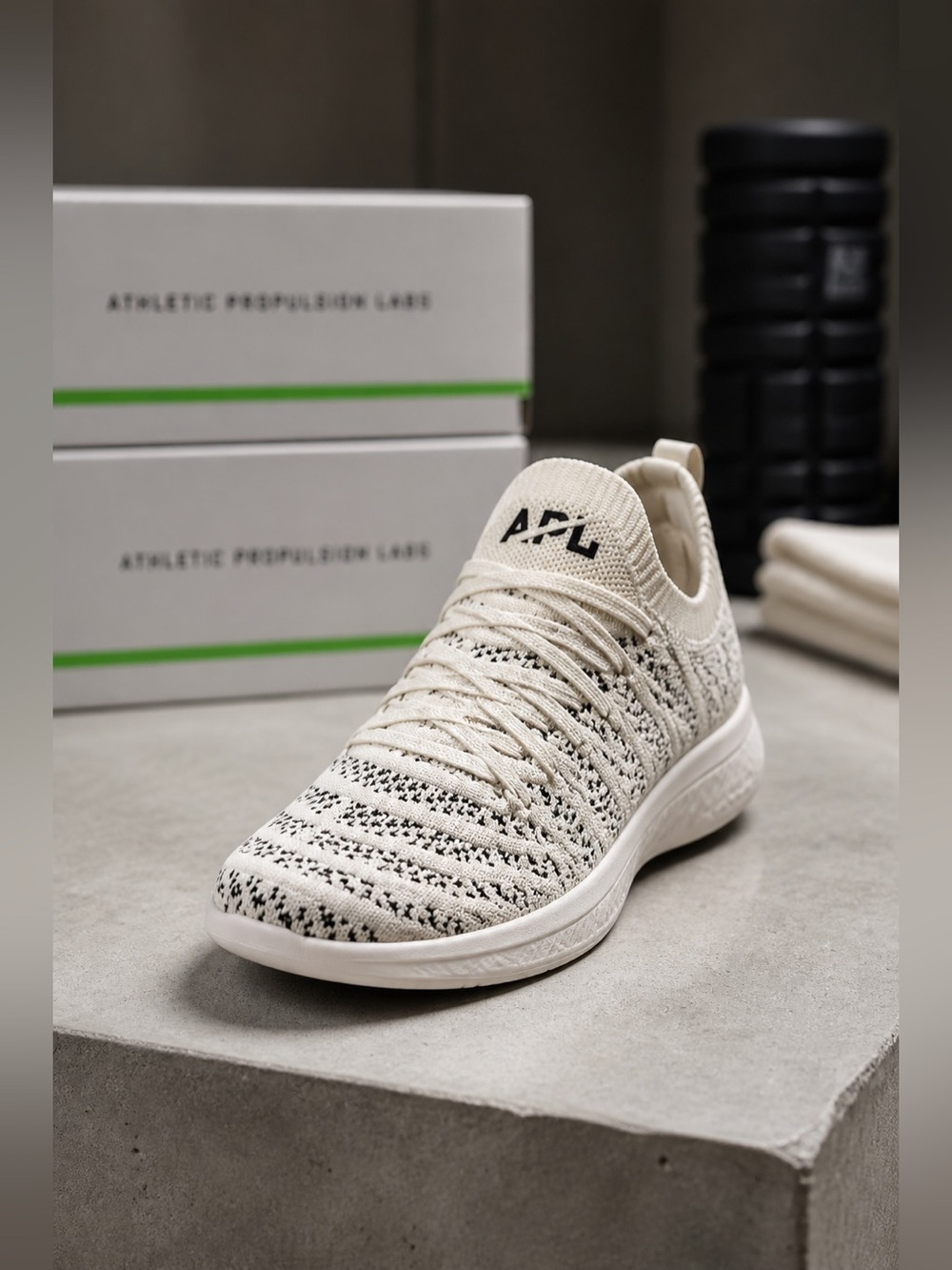 NIB APL Techloom Wave White/Black - Athletic Tennis Shoe Women’s 5 - Youth 3.5